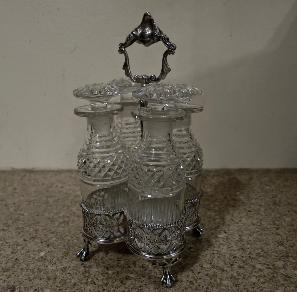 HALLMARKED SILVER CRUET SET