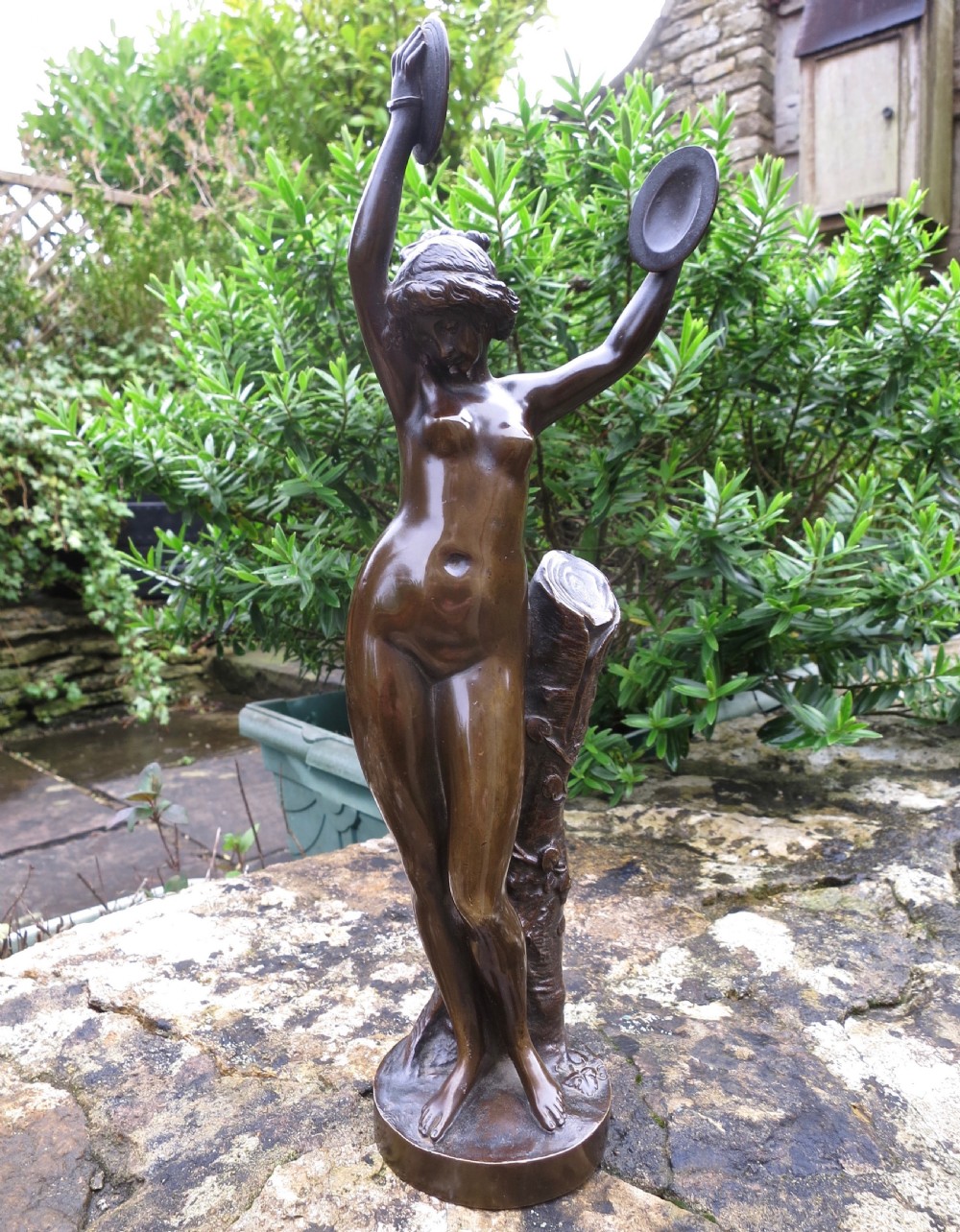 A CHARMING ART NOUVEAU BRONZE FIGURE View II