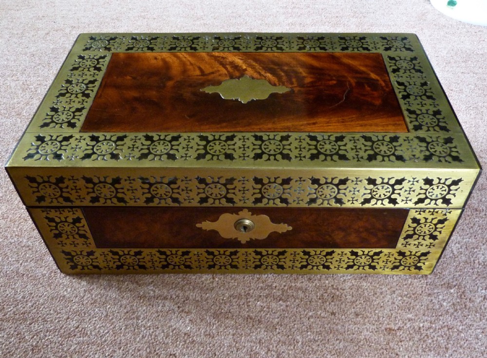 EXCELLENT WRITING BOX WITH CANDLESTICKS View II