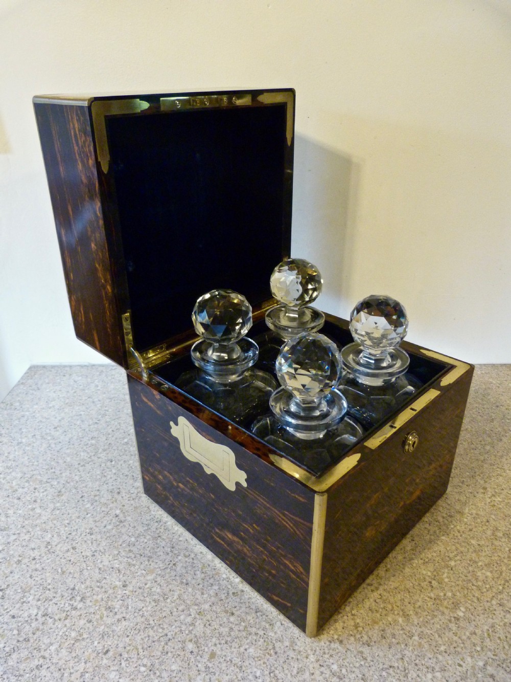 HANDSOME COROMANDEL DECANTER BOX & 4 DECANTERS View III