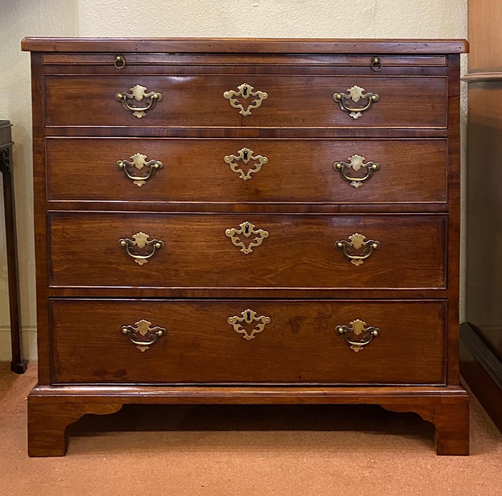 A good 18th century solid mahogany Chest-of-Drawers of compact size