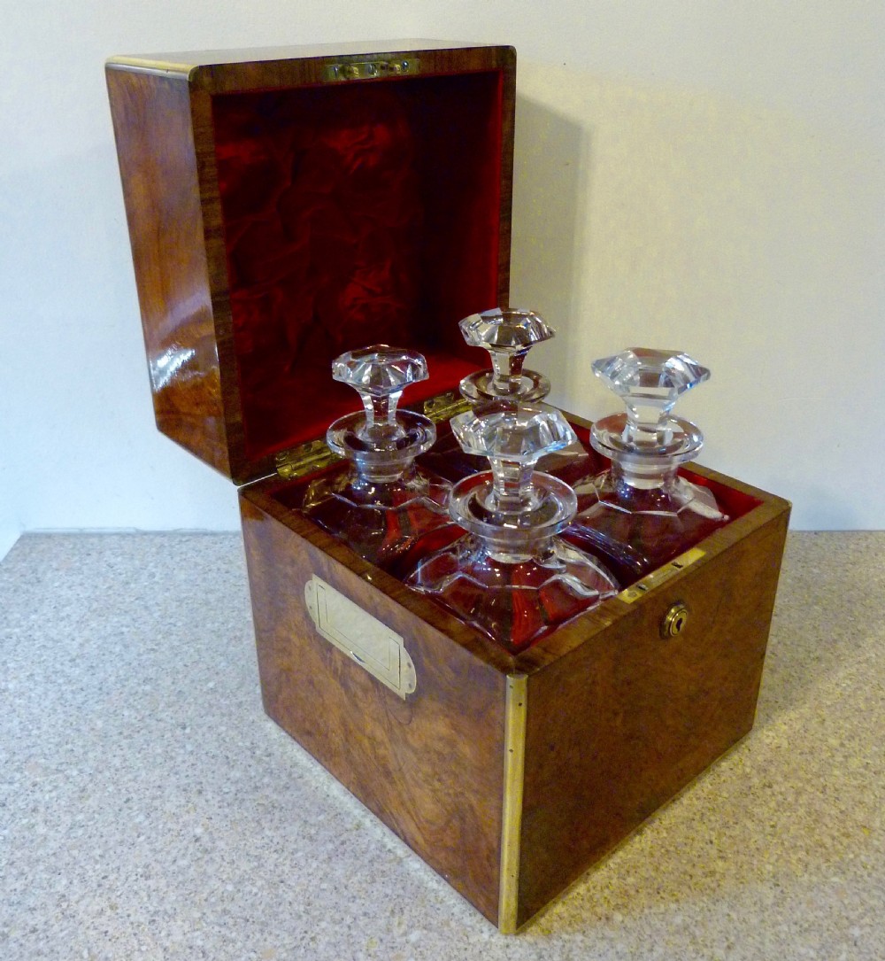 GOOD BURR WALNUT DECANTER BOX