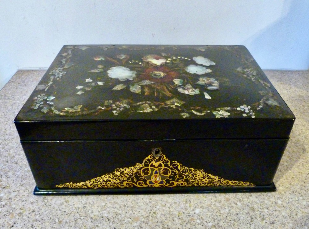 PRETTY VICTORIAN FULLY-FITTED SEWING BOX View II