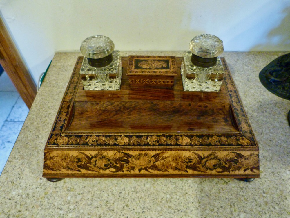 FINE TUNBRIDGEWARE DESK STAND