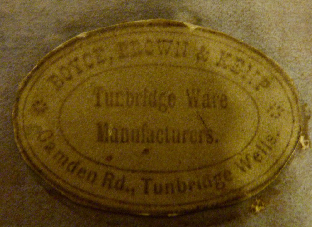 FINE TUNBRIDGEWARE DESK STAND View III