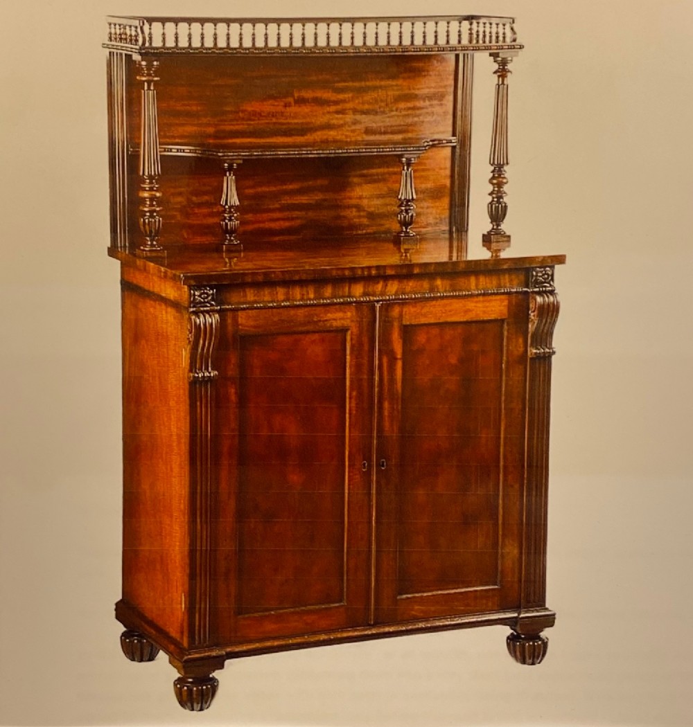 Gillows of Lancaster: early 19th century mahogany Chiffonier