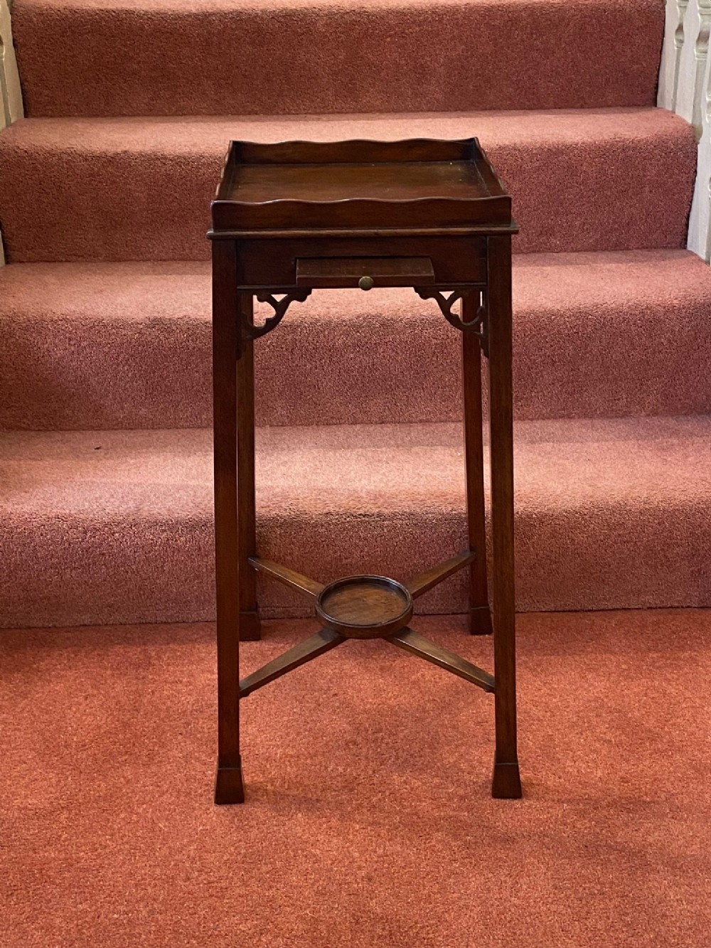 Chippendale Period Mahogany Urn Stand