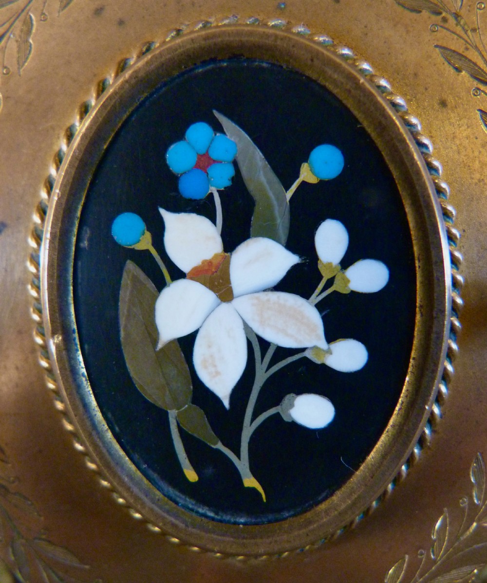 ENGRAVED GILT FOUR-PHOTOGRAPH FRAME View IV