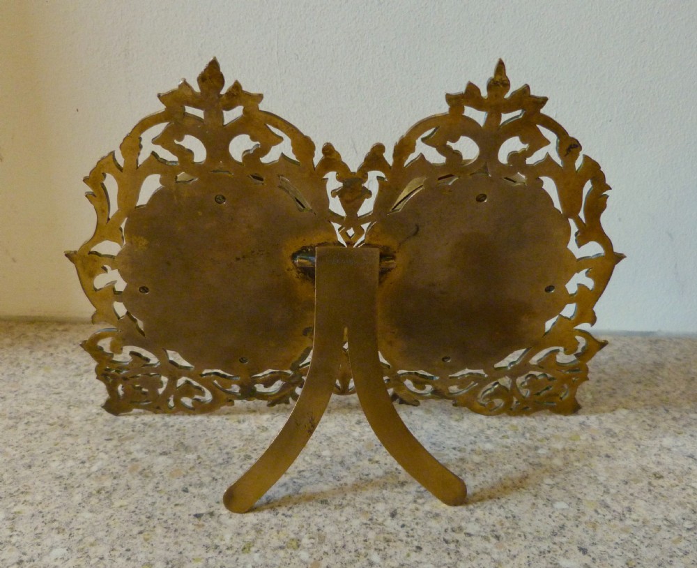ENGRAVED GILT FOUR-PHOTOGRAPH FRAME View V