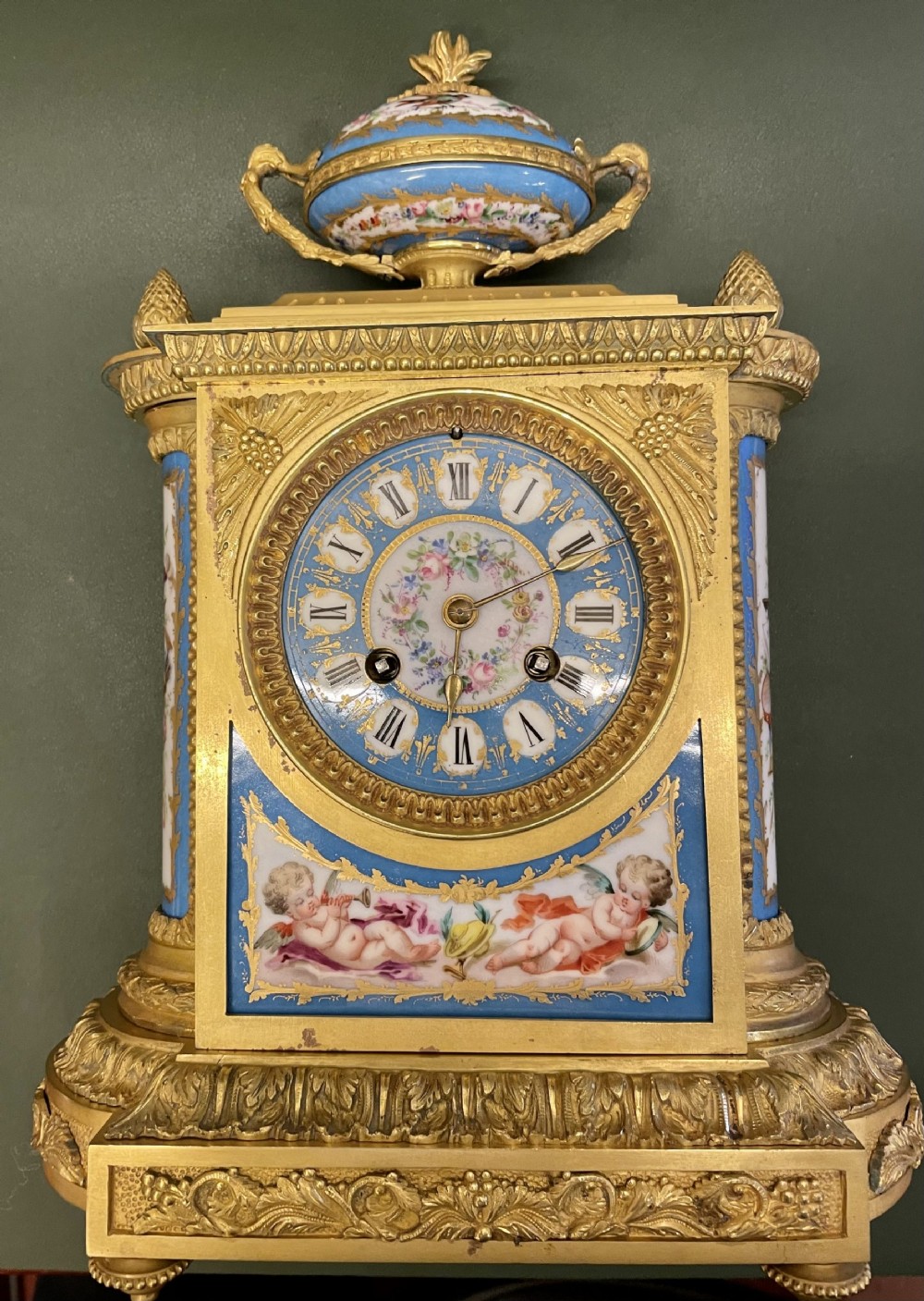 A fine quality French ormolu and porcelain-mounted MANTEL CLOCK By J.B. Delettrez