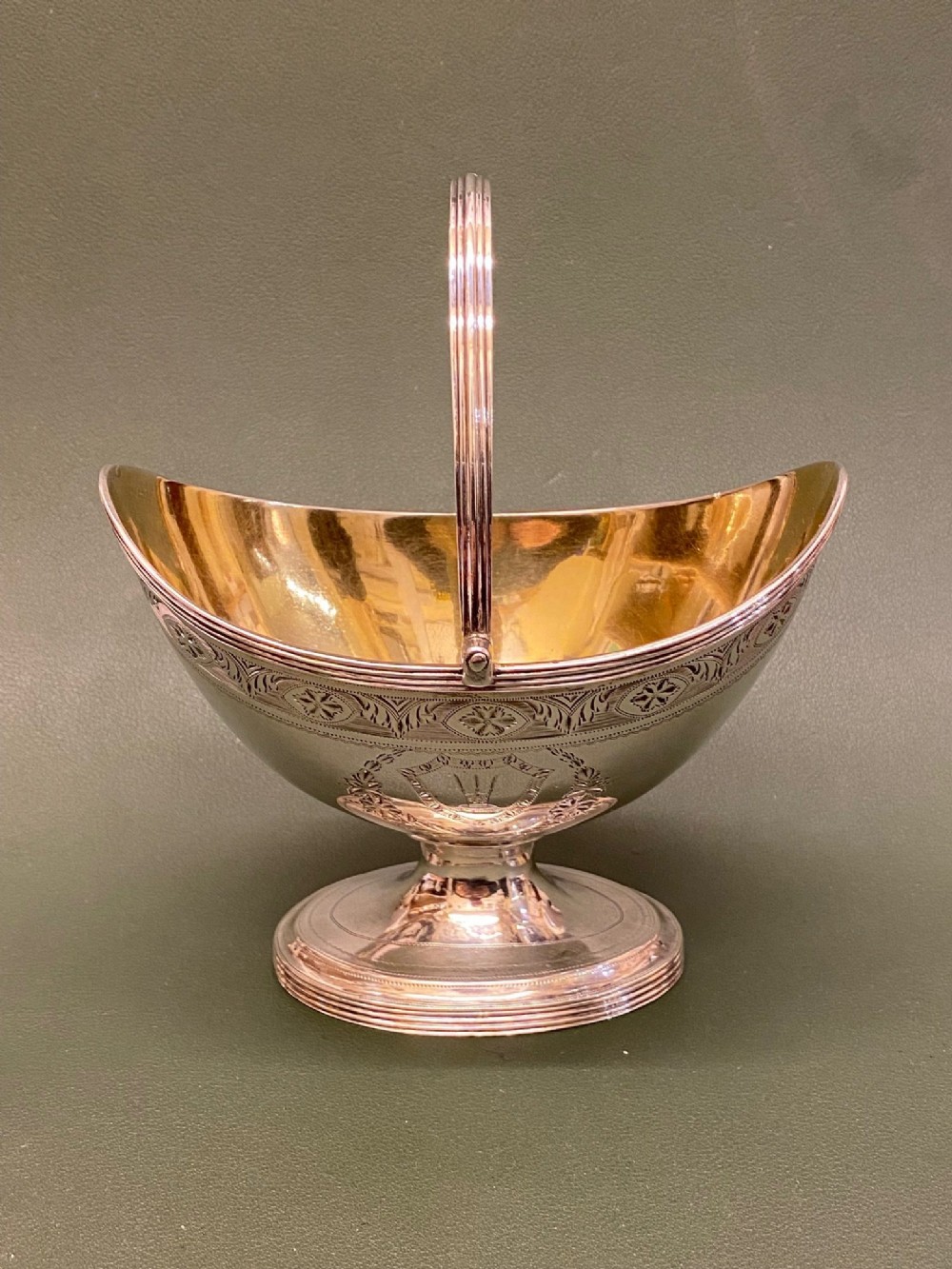 Pretty Silver Sugar Basket By Robert Hennell With Gilt Interior