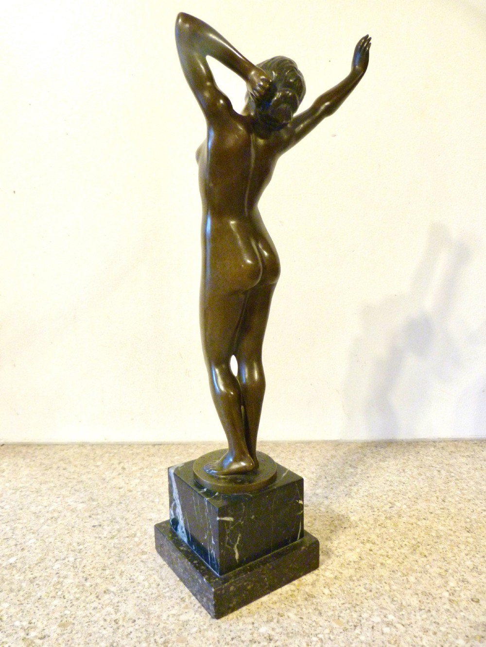 A DELIGHTFUL ART NOUVEAU BRONZE SCULPTURE View II