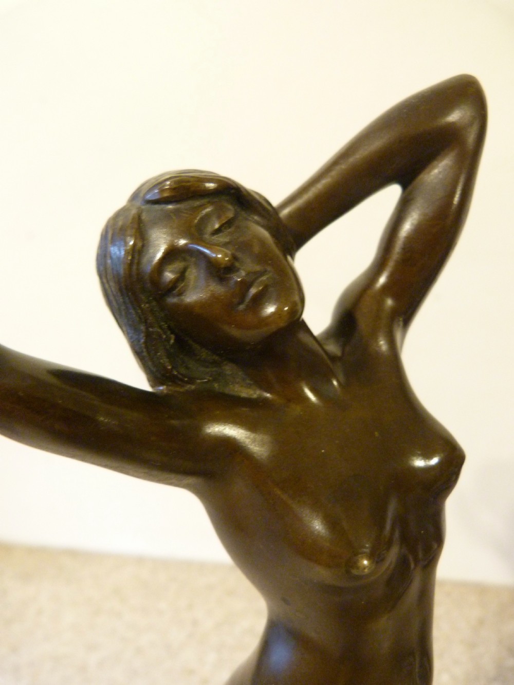 A DELIGHTFUL ART NOUVEAU BRONZE SCULPTURE View III