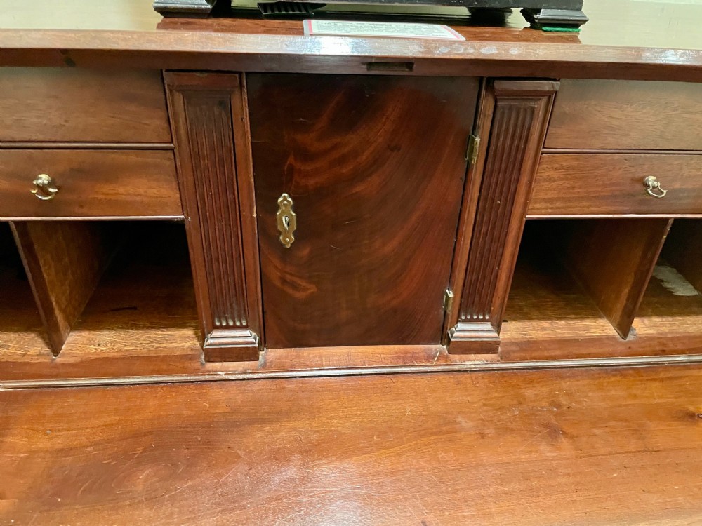Excellent George III Cuban Mahogany Bureau View IV