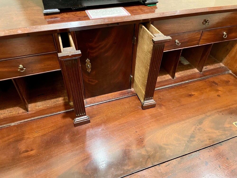 Excellent George III Cuban Mahogany Bureau View V