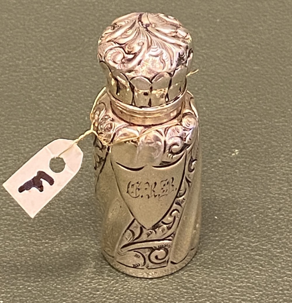 Pretty embossed silver SCENT BOTTLE. Hallmarked 1892, Birmingham