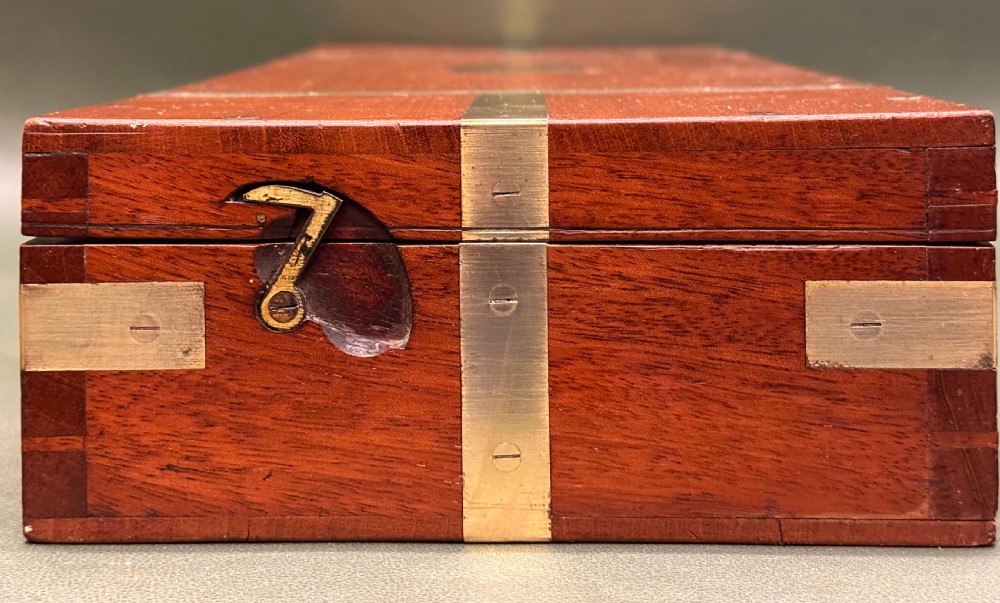 A good early/mid 19th century boxed Surgeons tool set View V