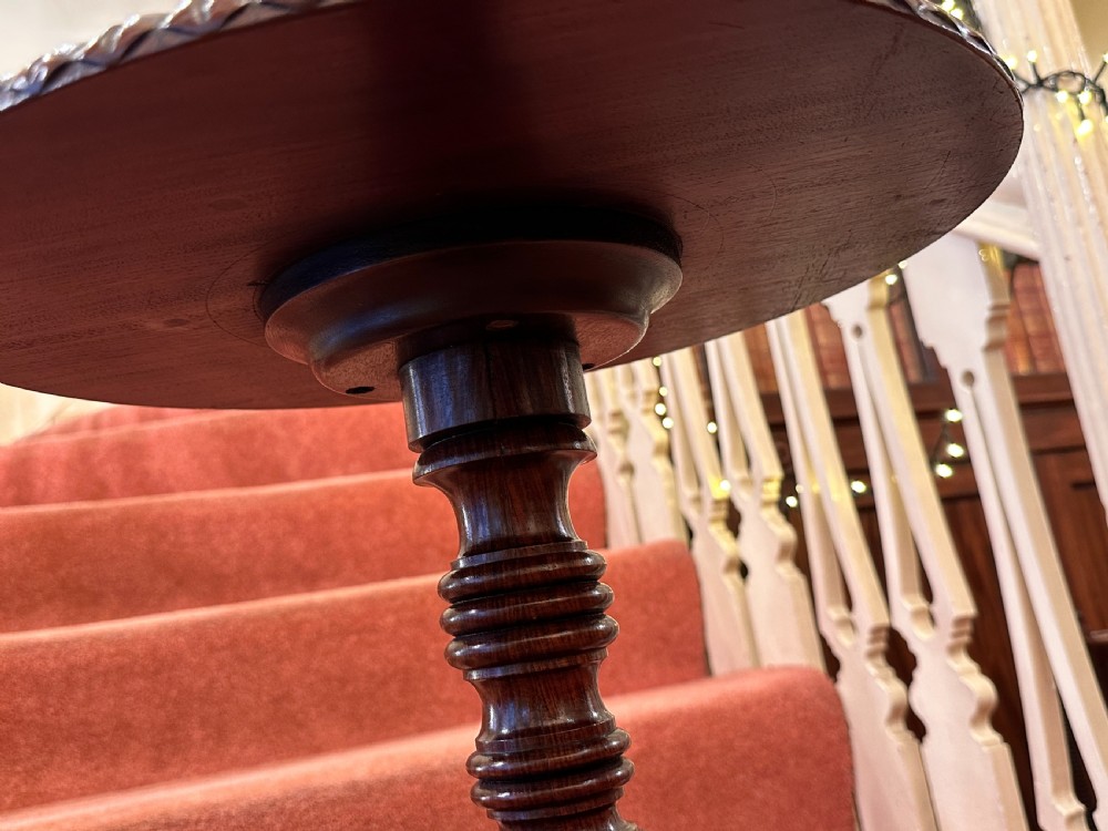 Gillows of Lancaster - Fine Early 19th century Mahogany Wine Table View IV