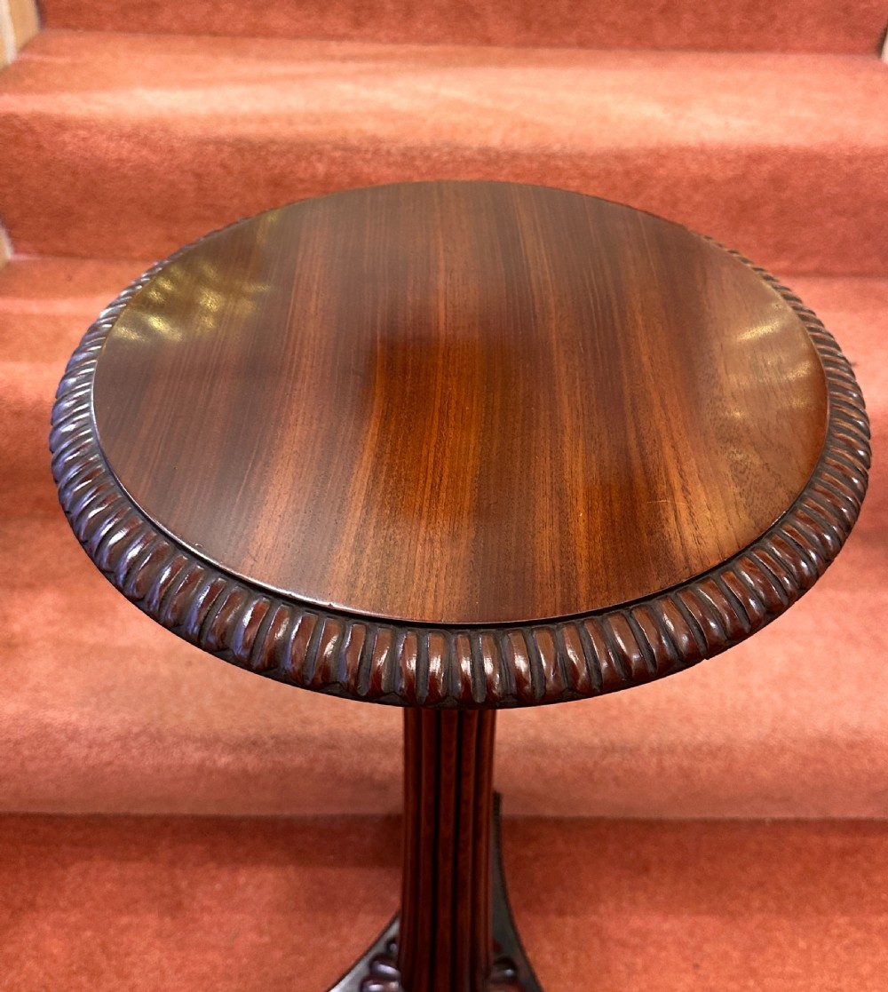 Gillows of Lancaster - Fine Early 19th century Mahogany Wine Table View V