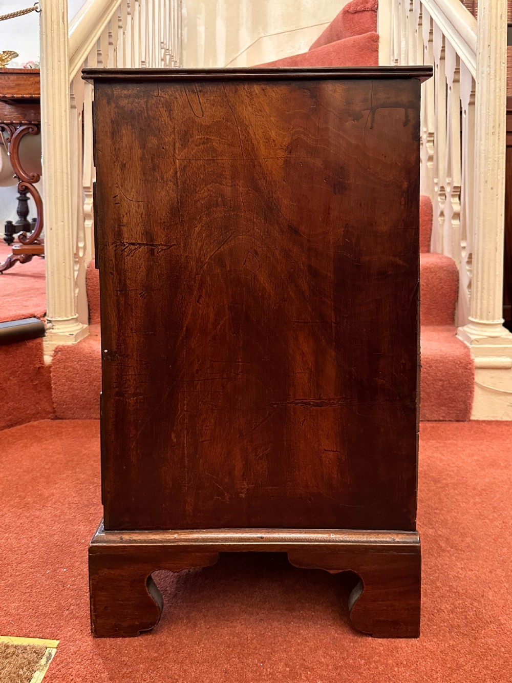 An Early 19th Century Mahogany Chest Of Four Graduating Drawers of small size View VI