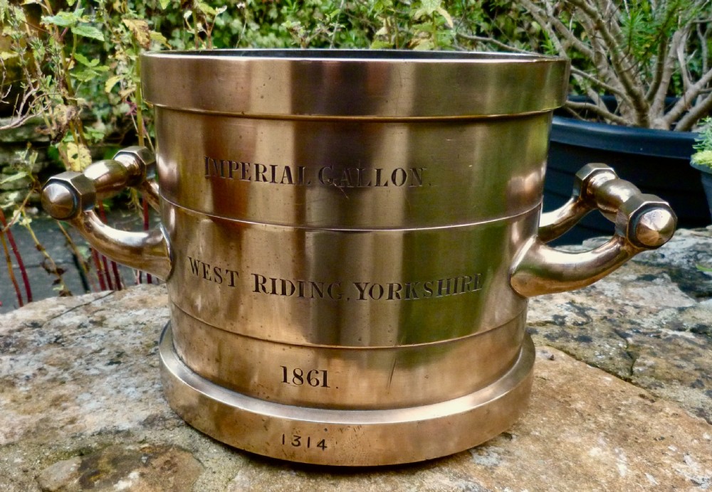 SET OF 7 BRONZE MEASURES DATED 1861 View IX