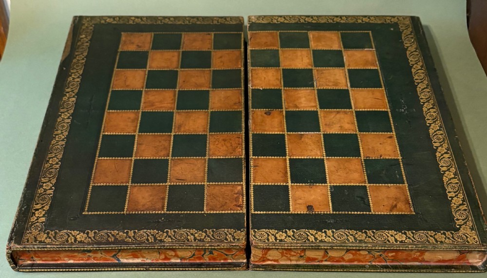BACKGAMMON & DRAUGHTS GAMES COMPENDIUM  View III