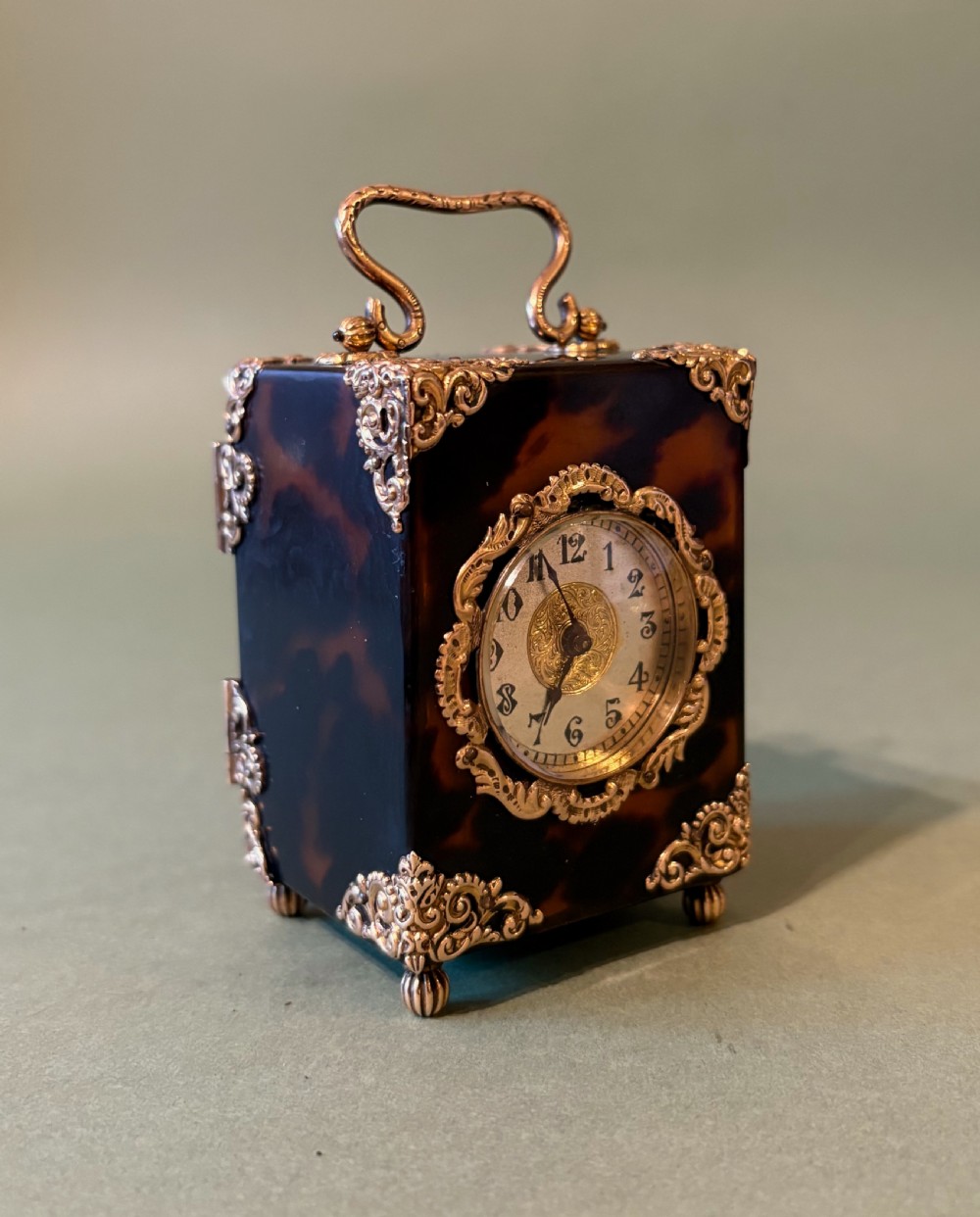 A CHARMING GOLD-MOUNTED MINIATURE 