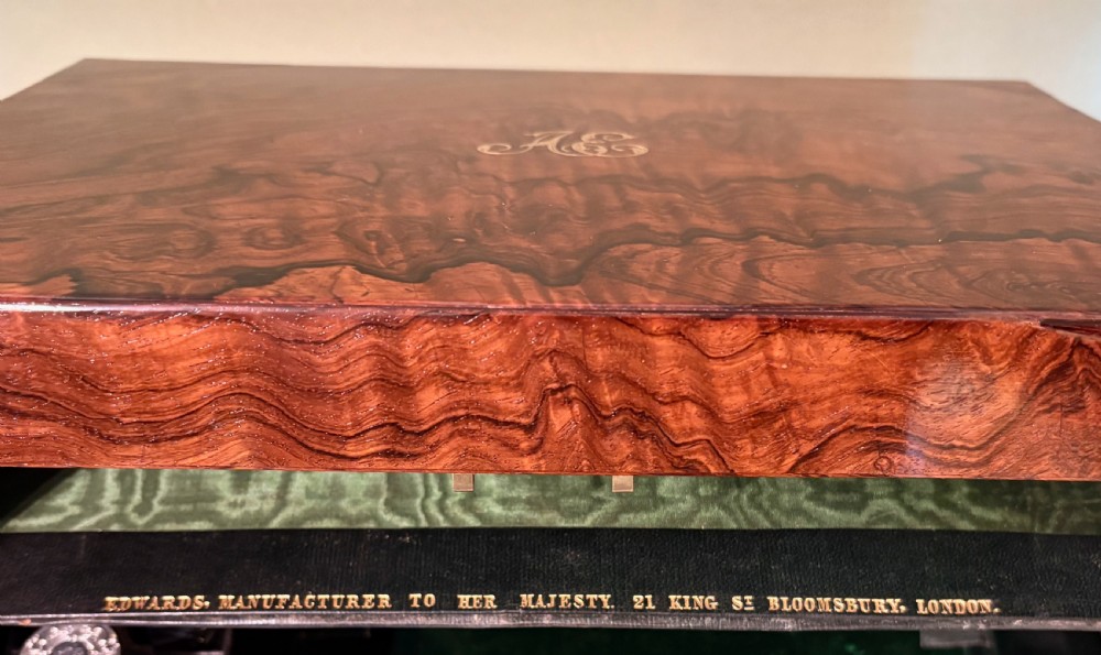 LADY'S FULLY-FITTED DRESSING & JEWELLERY CASE View IX