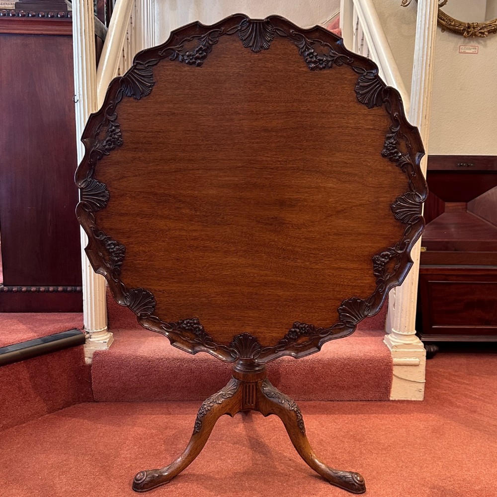 Superb 18th century tilt-top Cuban mahogany Occasional Table