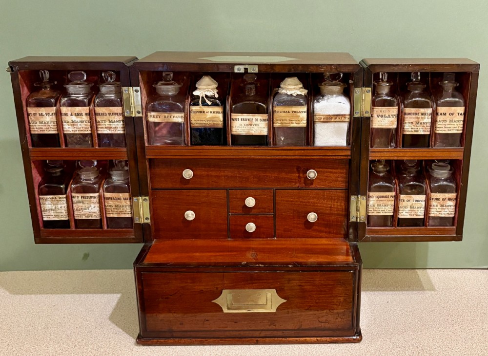 FULLY FITTED APOTHECARY (MEDICINE) BOX View III