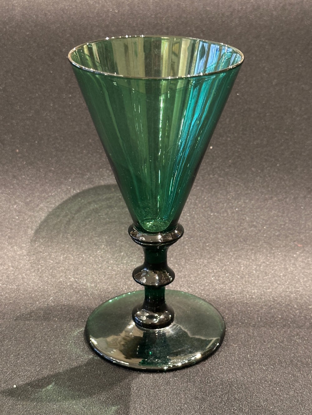 Pair of Georgian Bristol Green Wine Glasses, c.1820