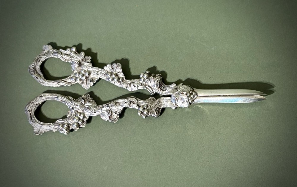 CASED PAIR OF SILVER GRAPE SCISSORS View II