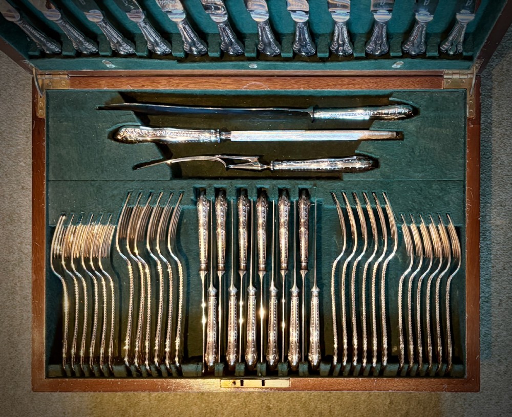 HARRODS COMPLETE CANTEEN OF CUTLERY View VII