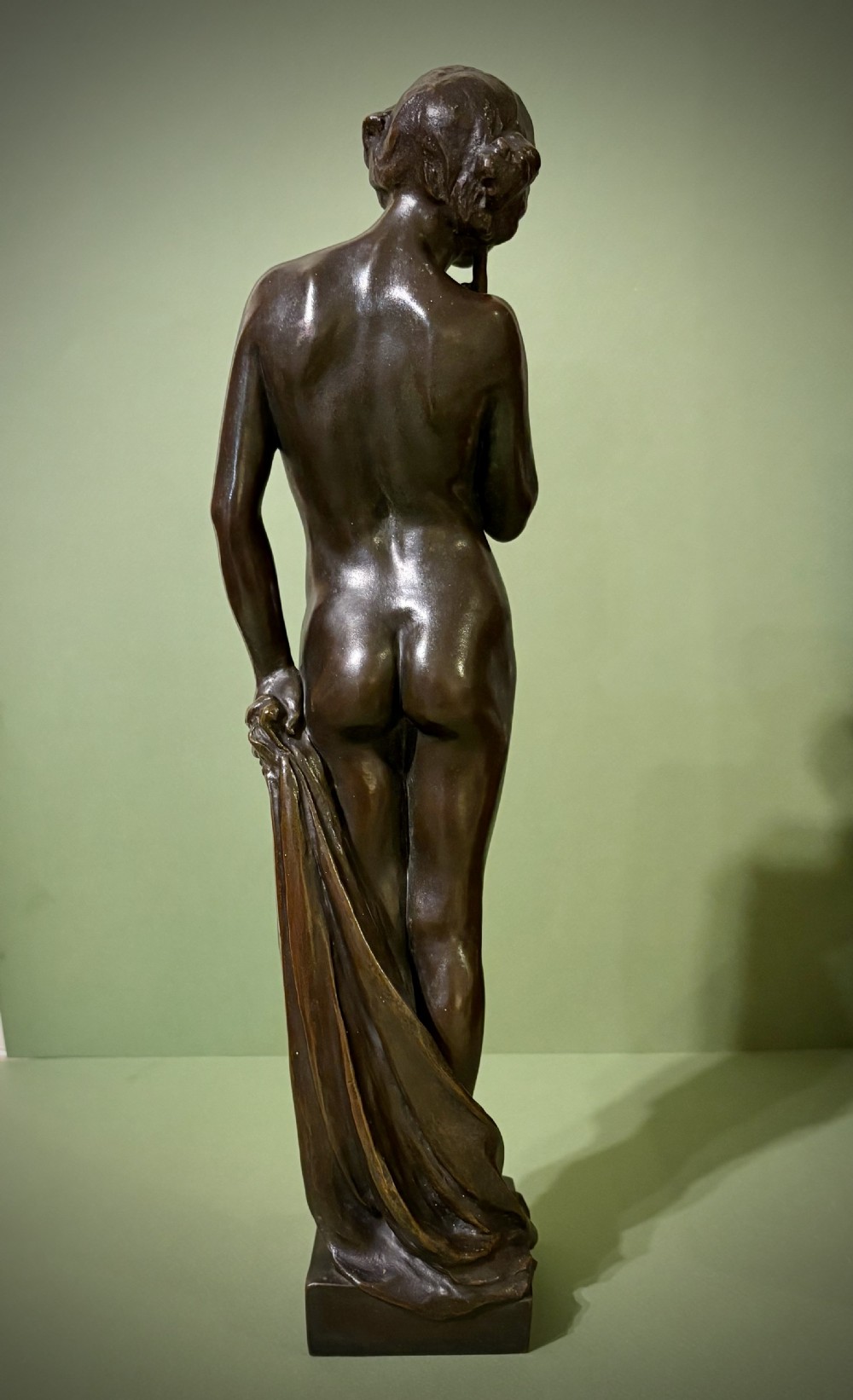 A TRULY CHARMING BRONZE SCULPTURE View III