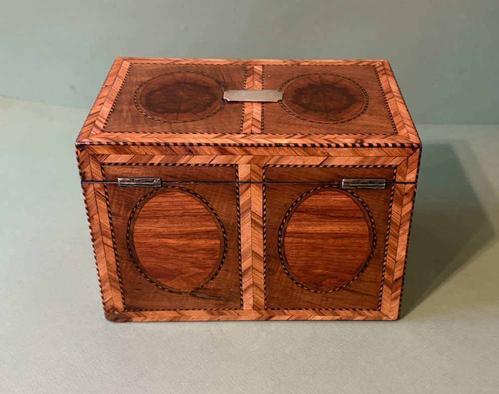 VERY FINE 18th CENTURY TEA CADDY View V