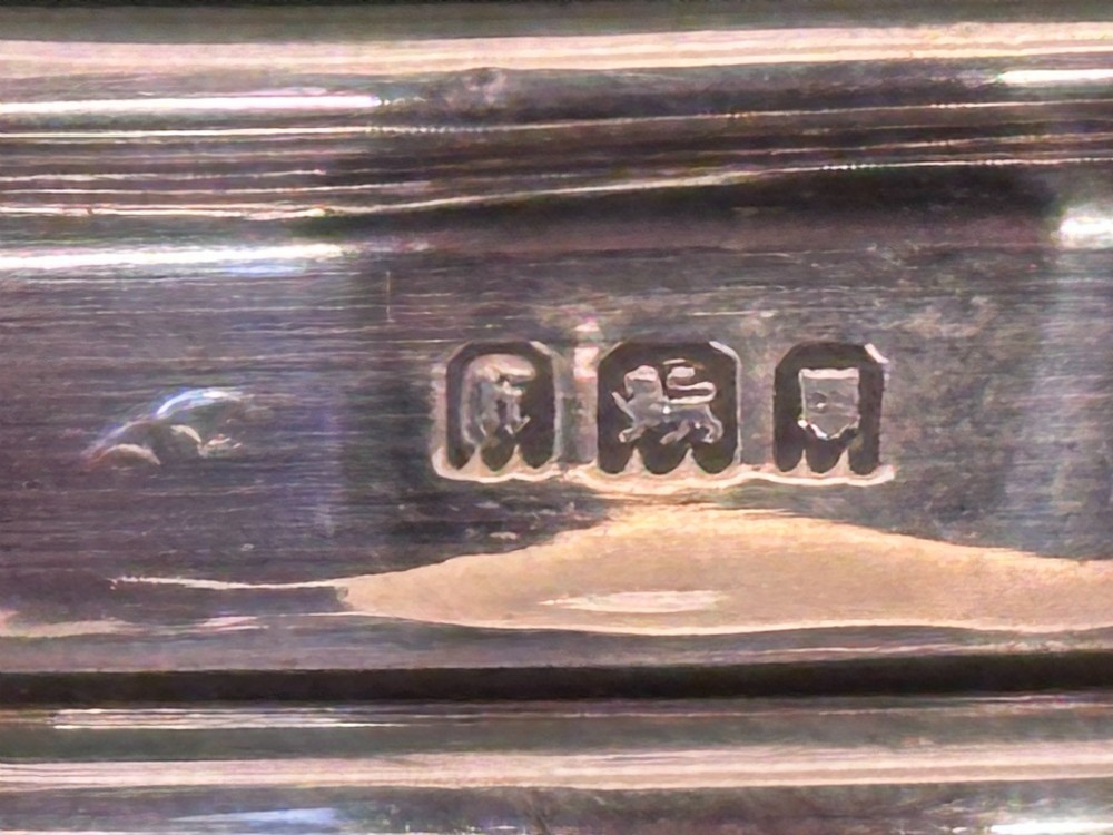 English Silver & Tortoiseshell Circular box – Birmingham 1915. View III