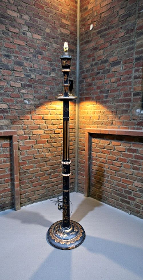 Lacquered Chinoiserie Standard Lamp