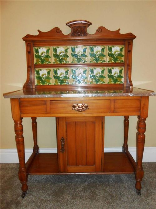 Victorian Satin Walnut Art Nouveau Tiled Washstand
