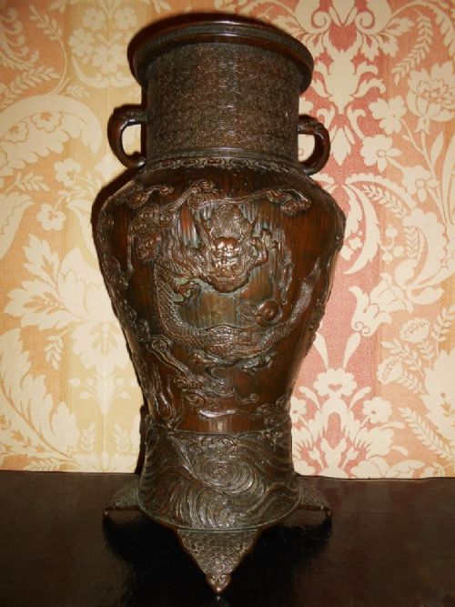 19th Century Bronze Chinese Dragon Vase, Qing Dynasty, Signed