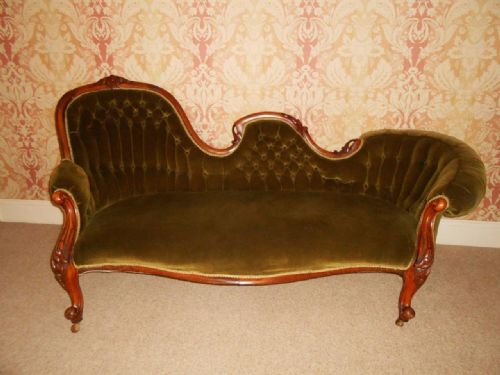 Good Quality Victorian Mahogany Sofa / Chaise Longue