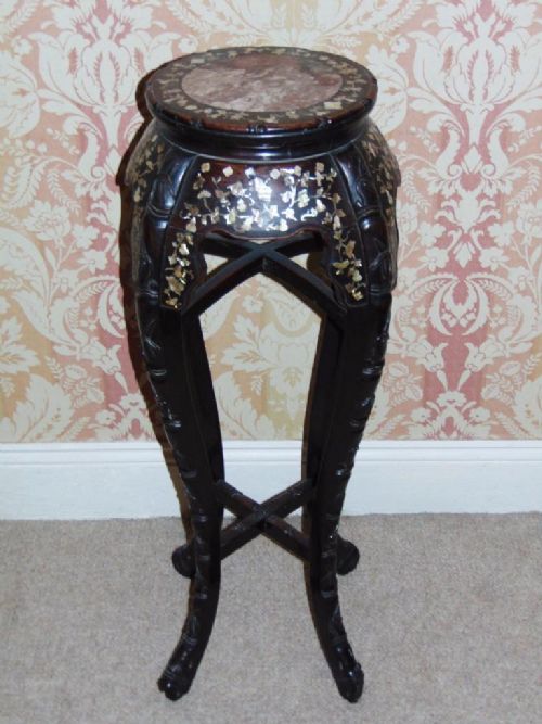 Attractive Mother of Pearl Inlaid Chinese Hardwood Pedestal