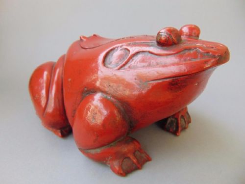 Antique Folk Art Burmese Lacquer Toad of Fortune / Medicine Box