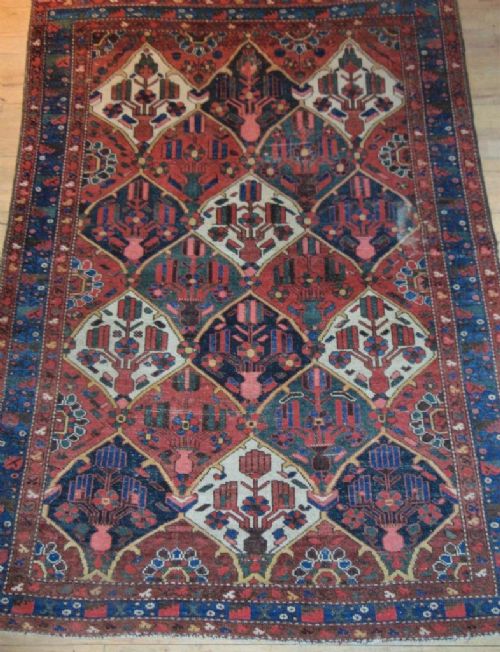 Antique Bakhtiari Rug / Carpet, West Persia