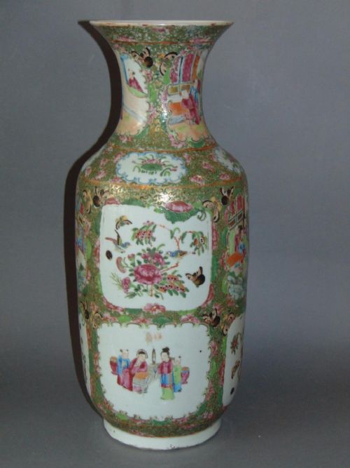 Beautiful Chinese Canton Famille Rose Enamel Vase
