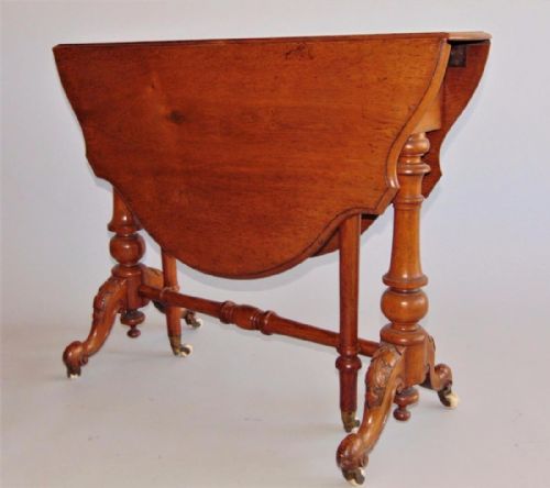 Pretty Victorian Oak Sutherland Table