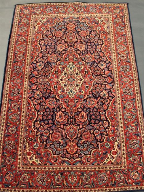 Antique Kashan Rug / Carpet