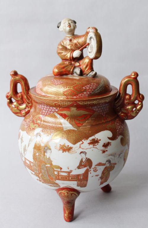Large Antique Japanese Kutani Porcelain Koro