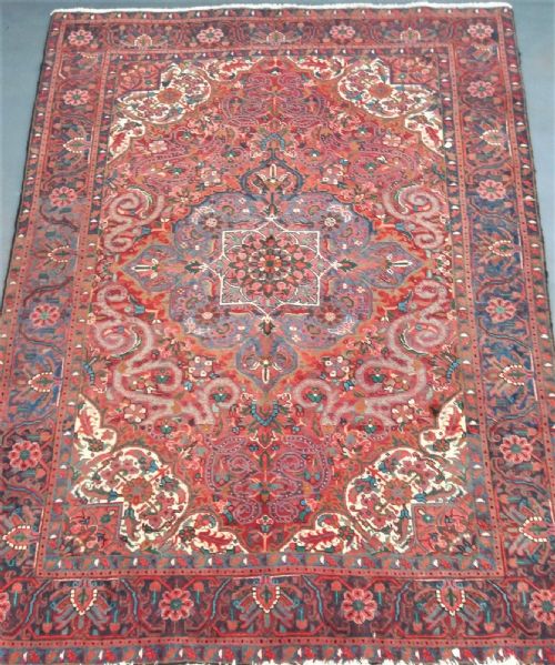 Good Heriz Carpet Room Size