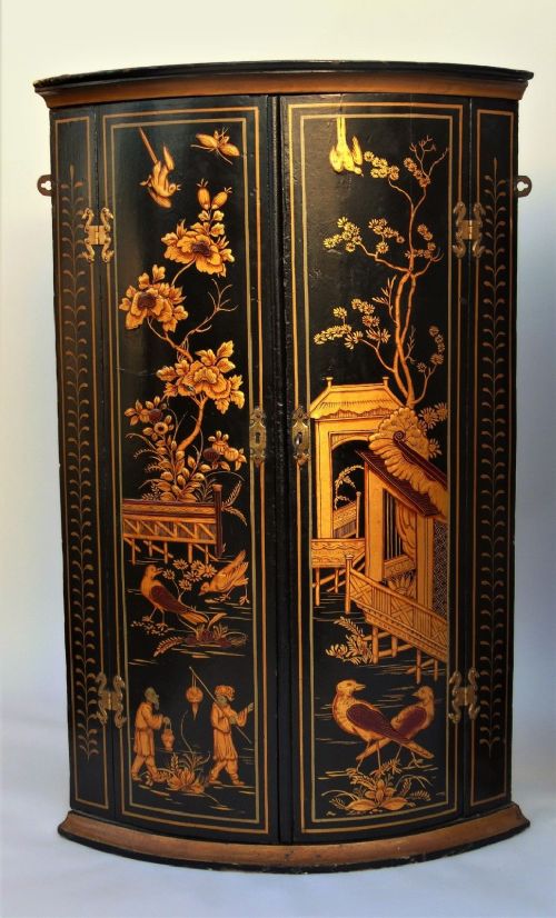 fig 1. Outstanding Pair of 19th Century Chinoiserie Lacquered Corner Cabinets