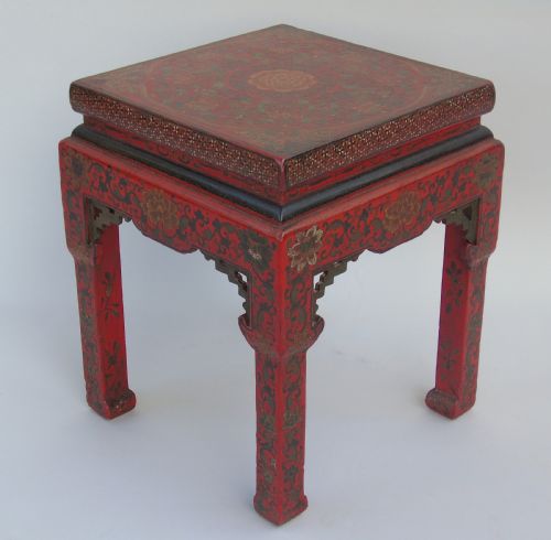 Beautiful Chinese Red Lacquer Hand Painted Table / Urn Stand